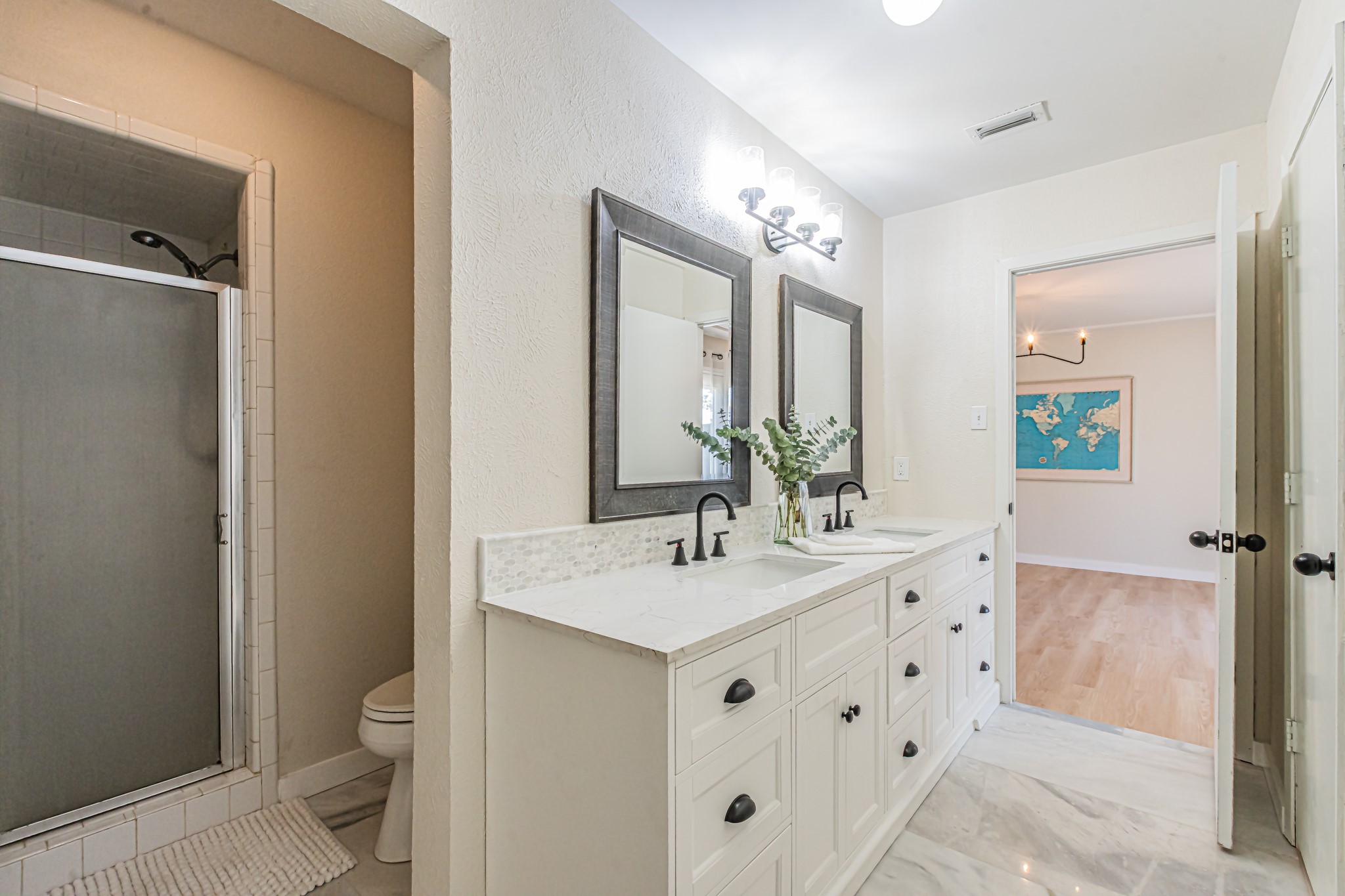 8224 Pearl Street North Richland Hills TX 76180