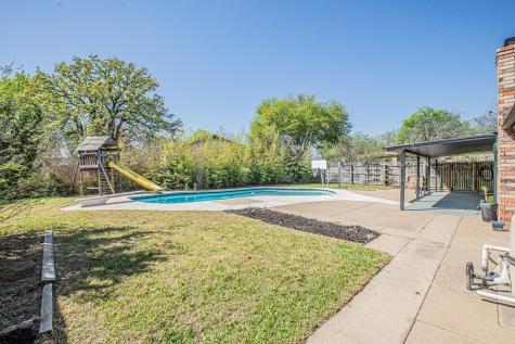 8224 Pearl Street North Richland Hills TX 76180