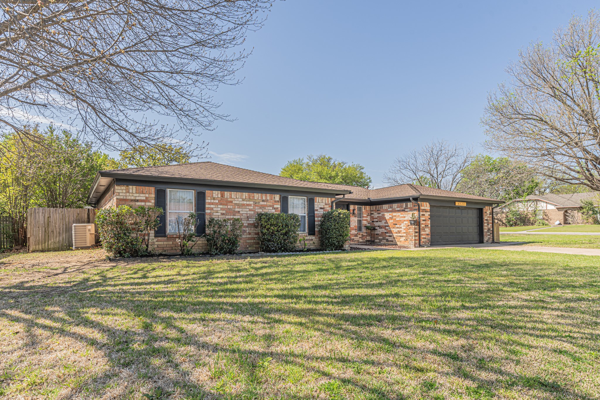 8224 Pearl Street North Richland Hills TX 76180