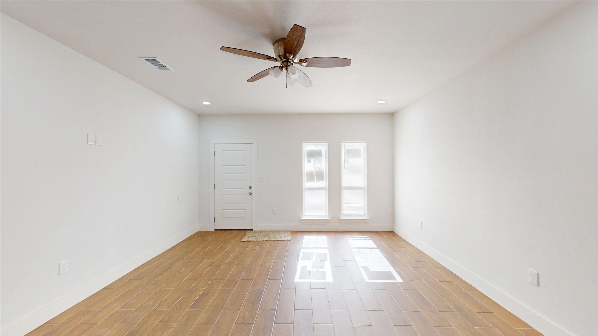 1615 Poplar Street Dallas TX 75215