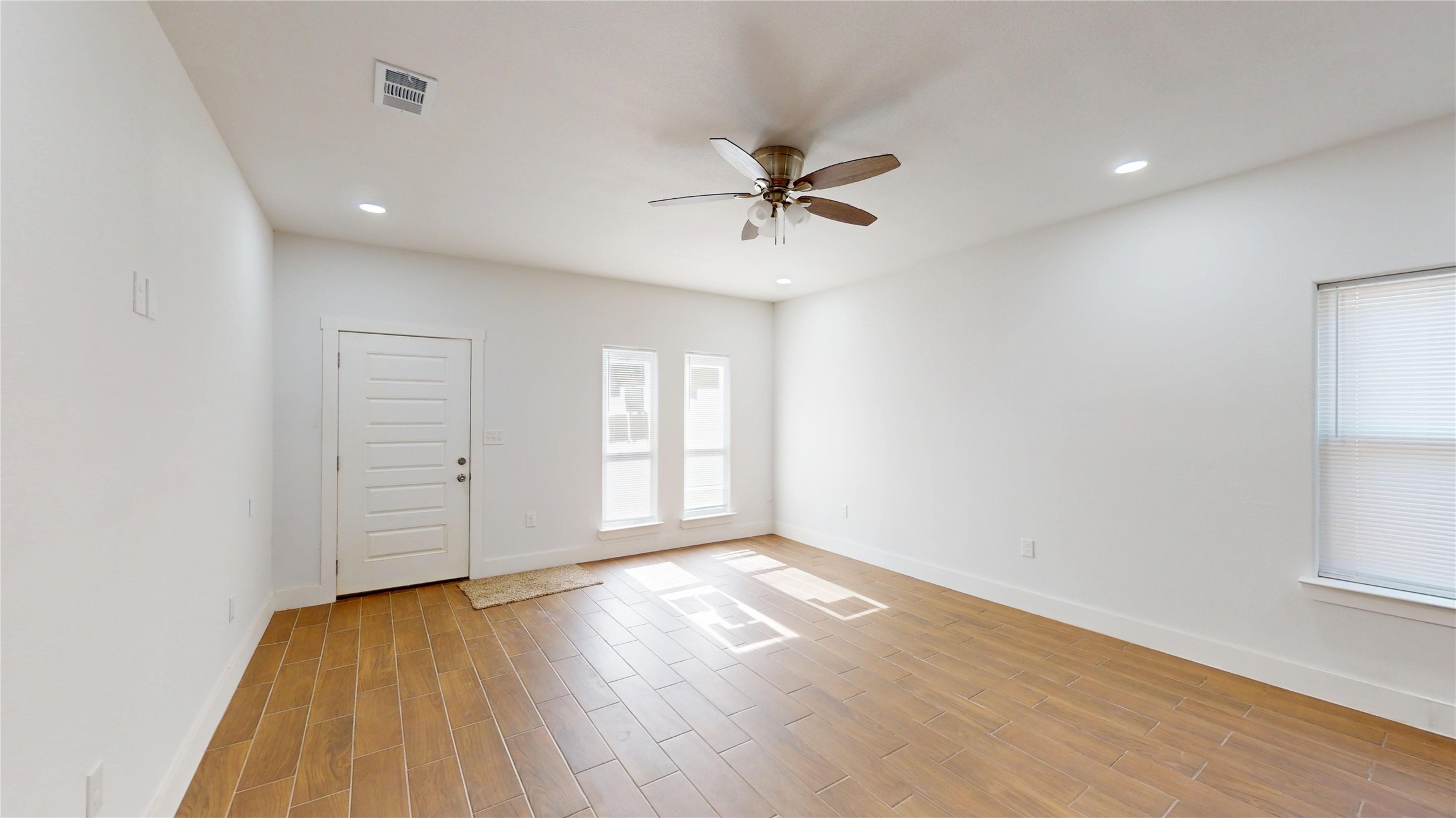 1615 Poplar Street Dallas TX 75215