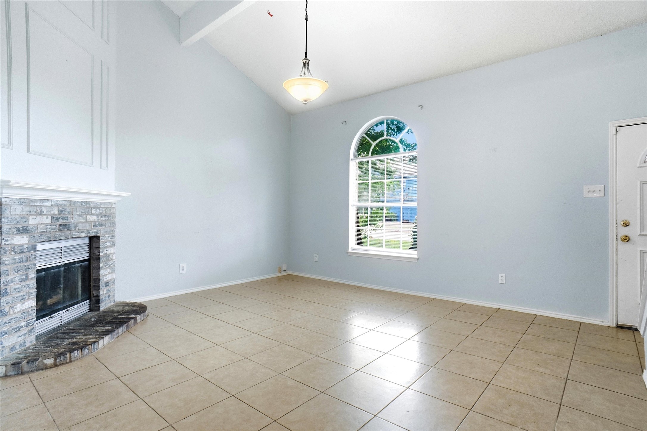 6715 Cherrytree Drive Arlington TX 76001