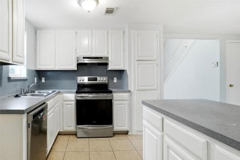 6715 Cherrytree Drive Arlington TX 76001