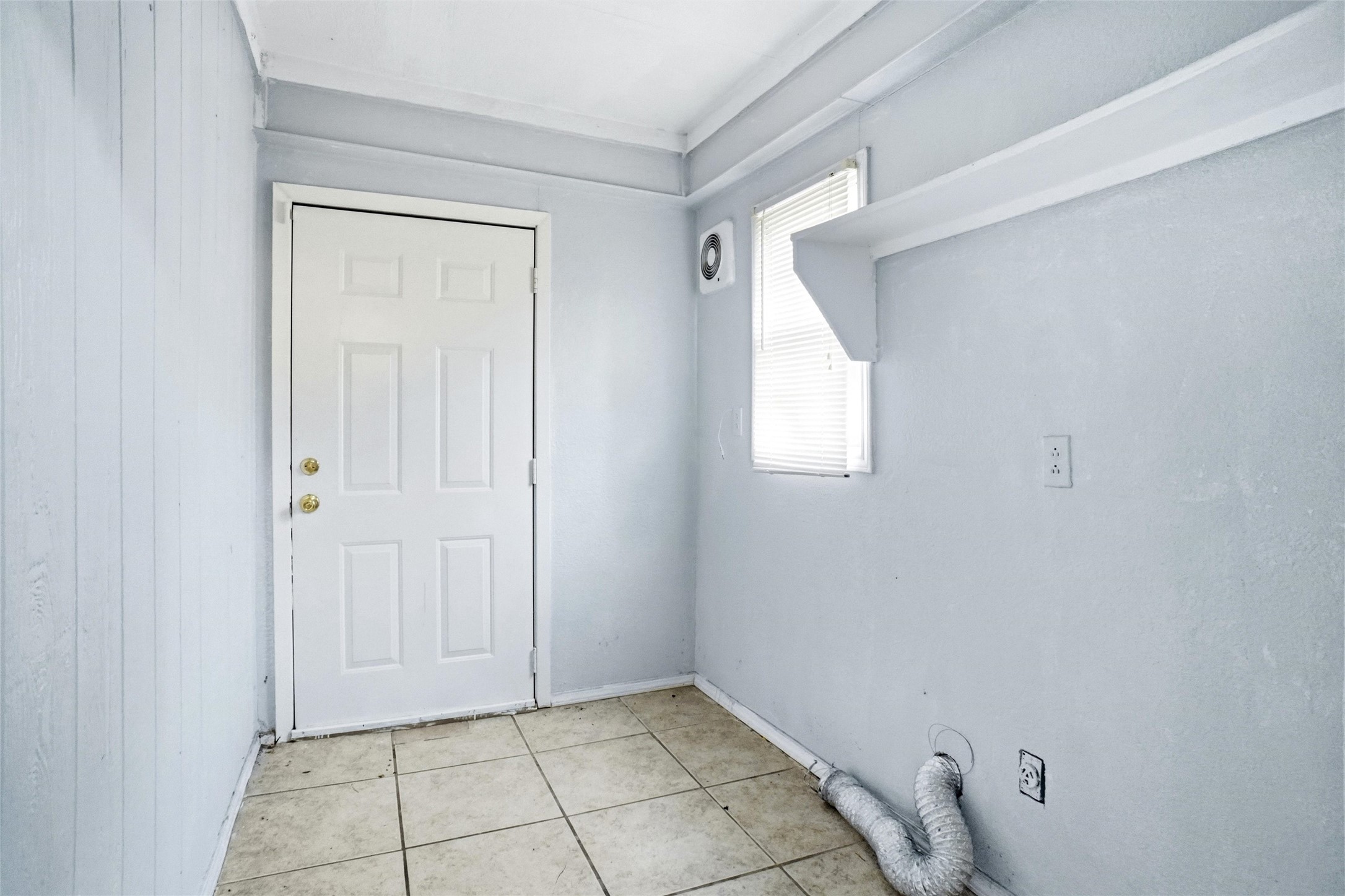 6715 Cherrytree Drive Arlington TX 76001