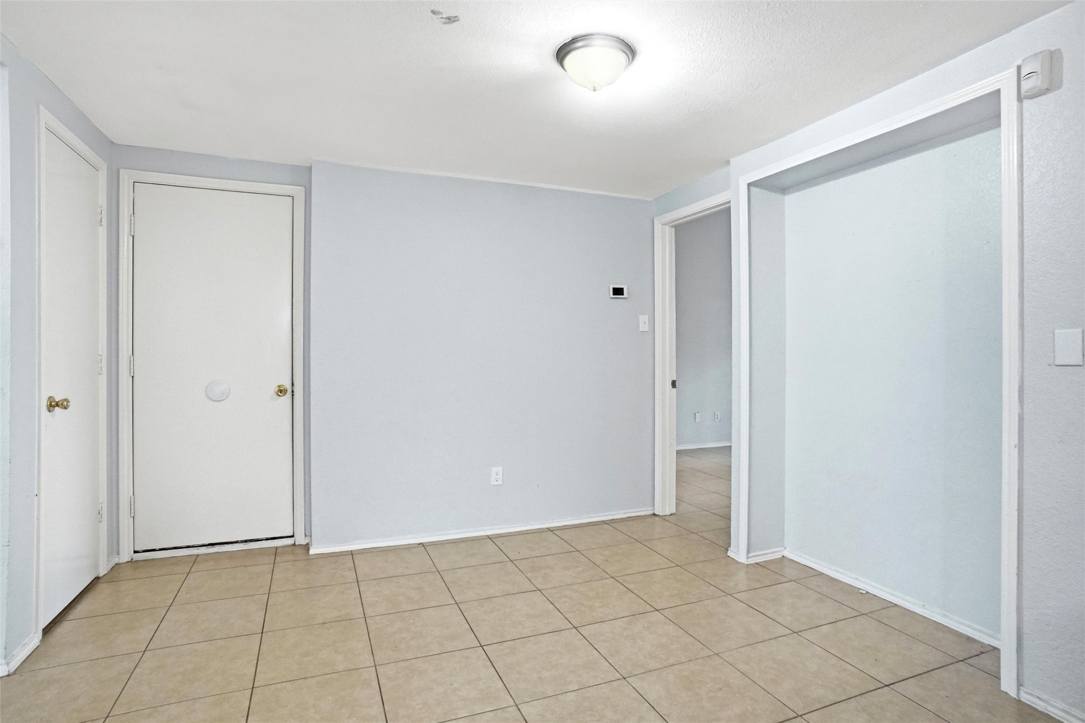 6715 Cherrytree Drive Arlington TX 76001