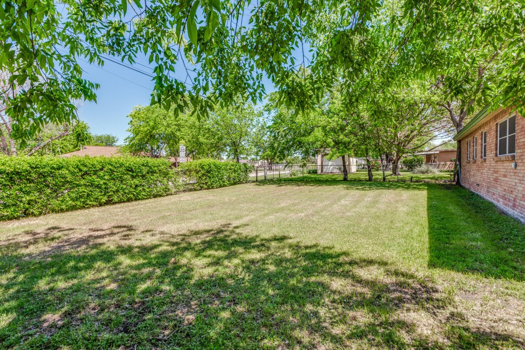 201 Wofford Way Saginaw TX 76179