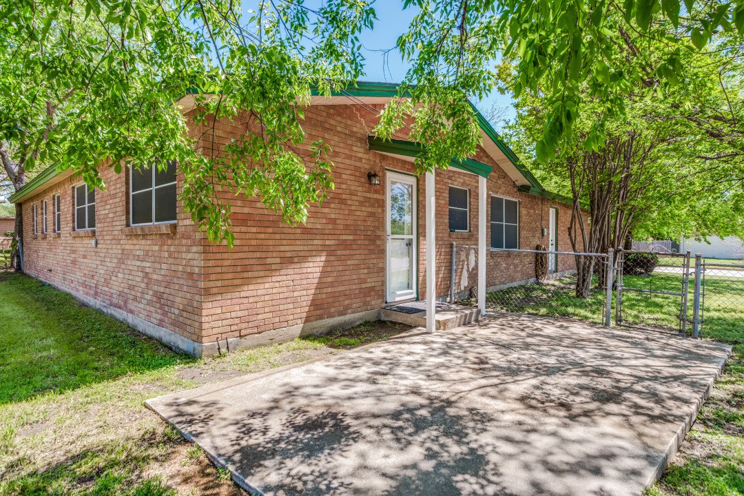 201 Wofford Way Saginaw TX 76179