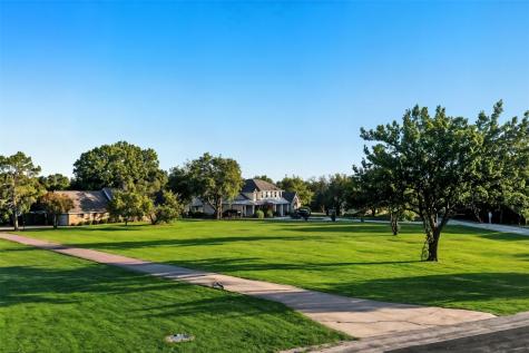 2 Meadowcreek Drive Melissa TX 75454