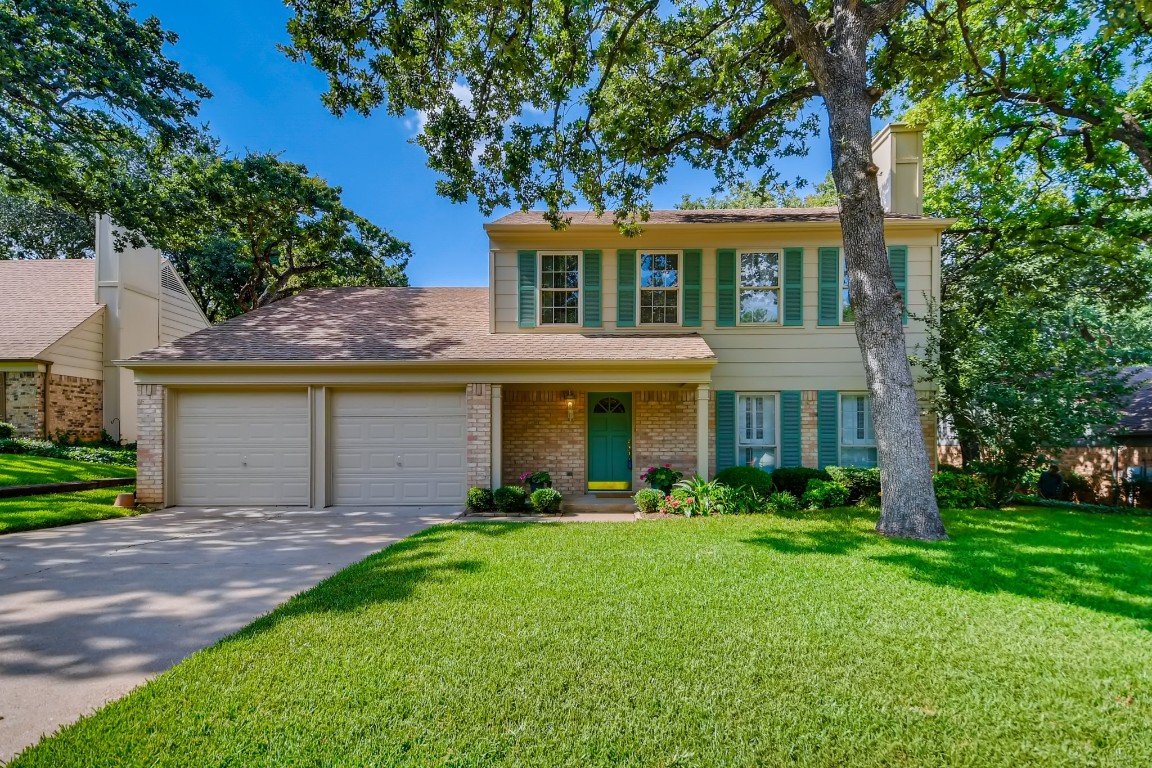 413 Knoll Wood Court Euless TX 76039