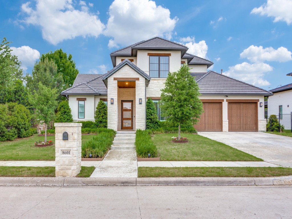 8601 Colina Terrace Benbrook TX 76126