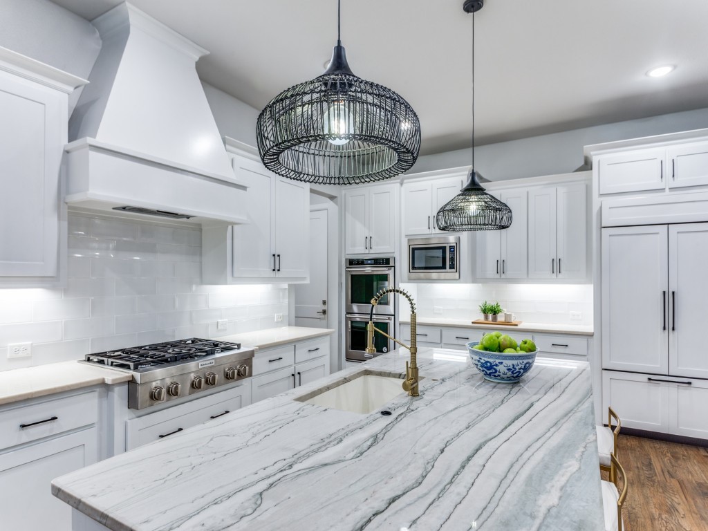 8601 Colina Terrace Benbrook TX 76126