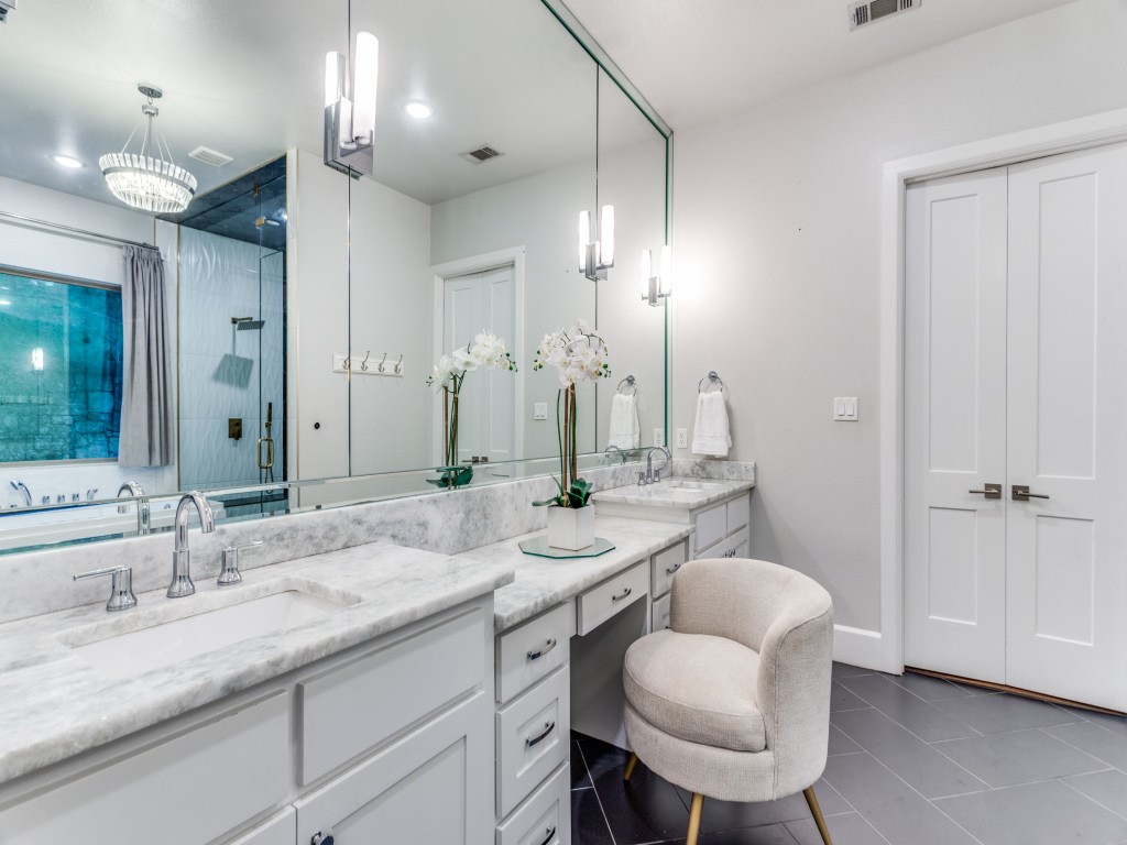 8601 Colina Terrace Benbrook TX 76126