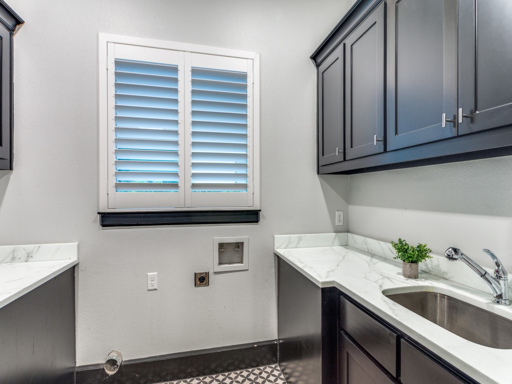 8601 Colina Terrace Benbrook TX 76126