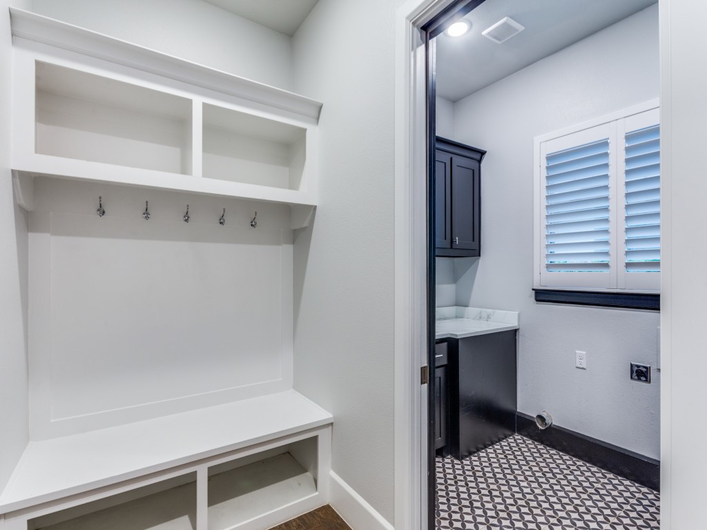 8601 Colina Terrace Benbrook TX 76126