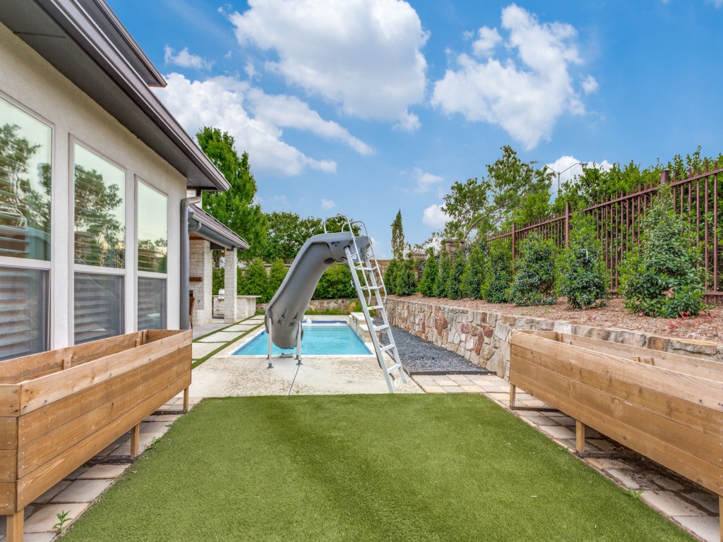 8601 Colina Terrace Benbrook TX 76126