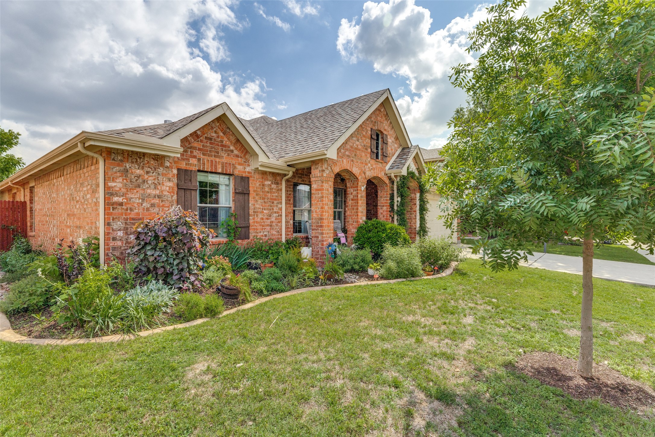 633 Bent Oak Drive Fort Worth TX 76131