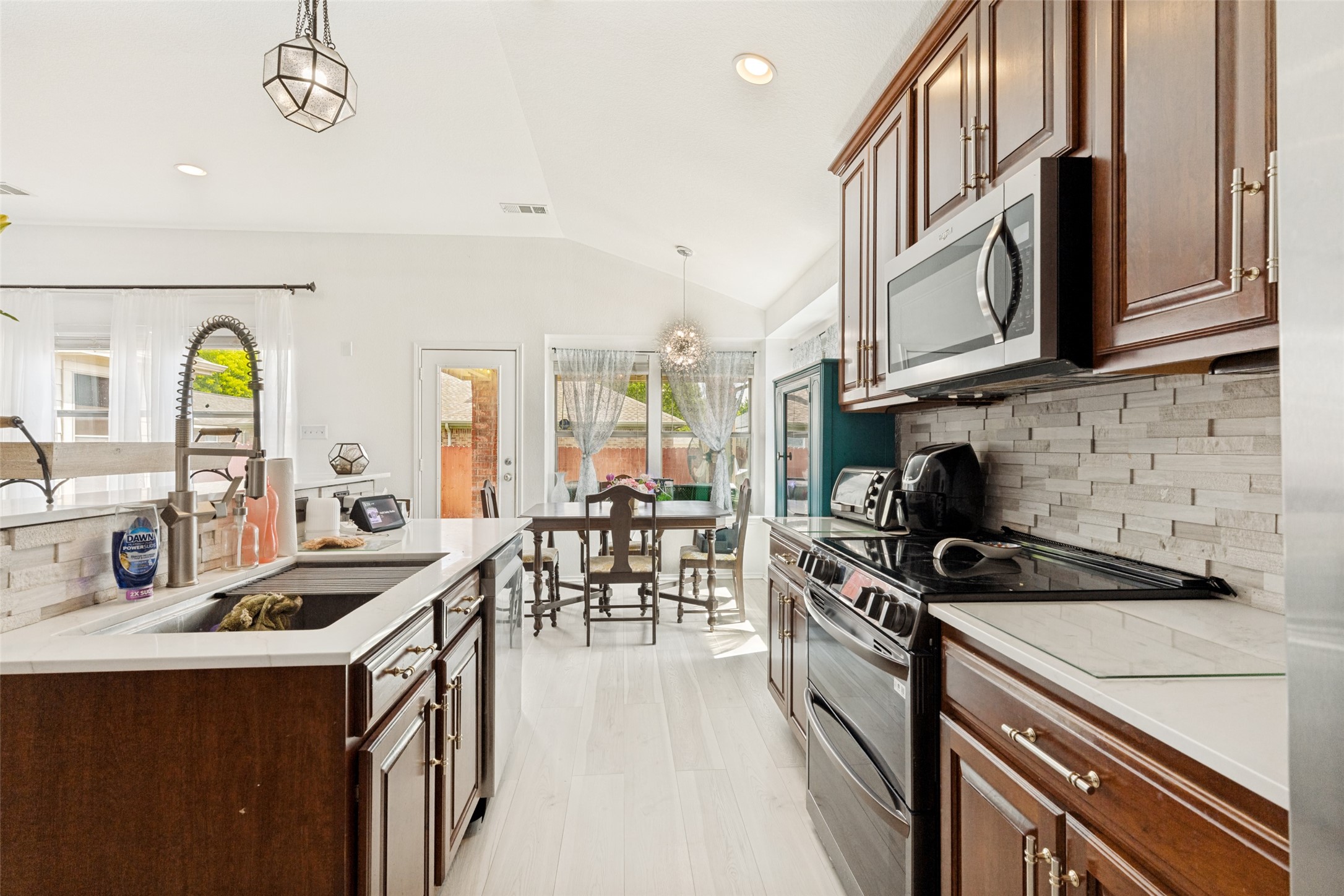 633 Bent Oak Drive Fort Worth TX 76131