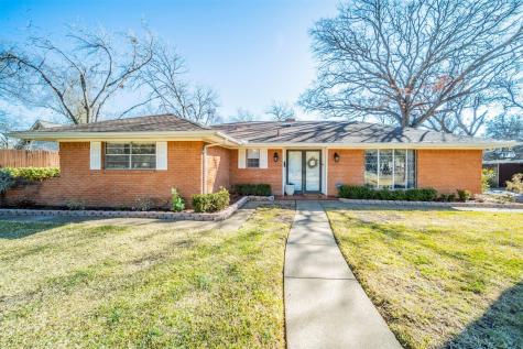 1714 Manchester Street Grand Prairie TX 75050