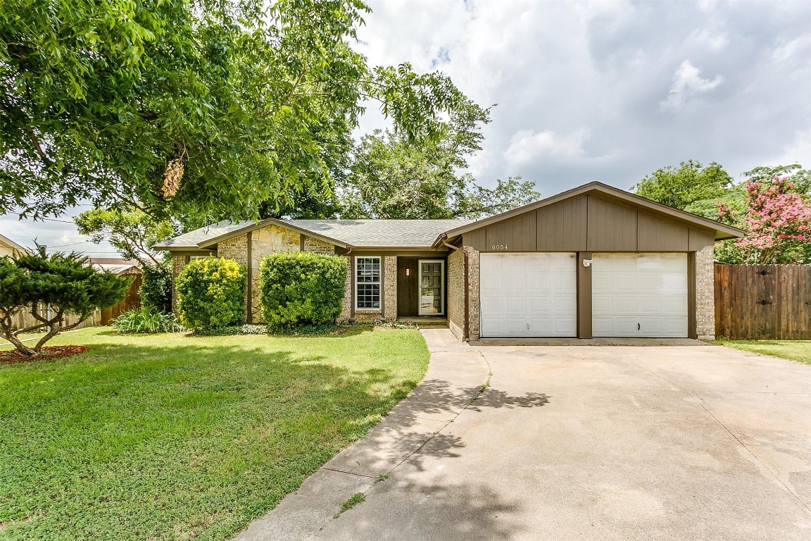 6054 Oakdale Court Watauga TX 76148