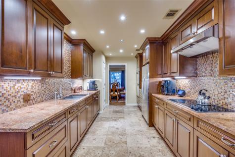 10626 Cox Lane Dallas TX 75229