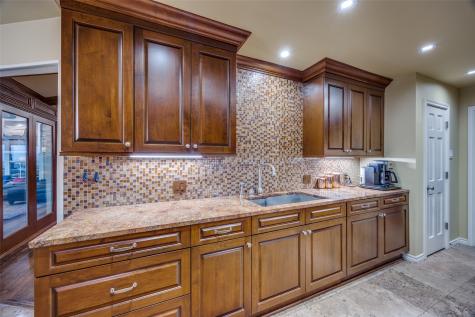 10626 Cox Lane Dallas TX 75229