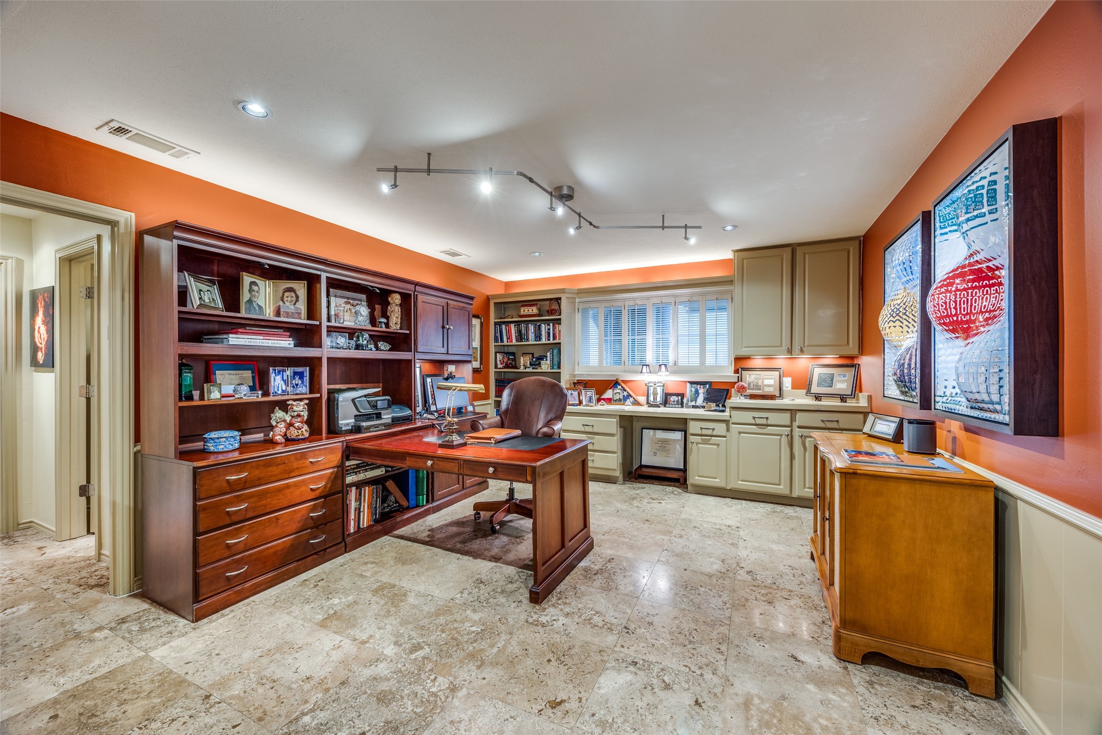 10626 Cox Lane Dallas TX 75229