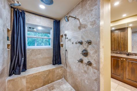 10626 Cox Lane Dallas TX 75229