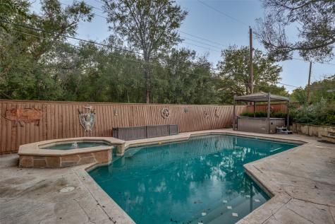 10626 Cox Lane Dallas TX 75229