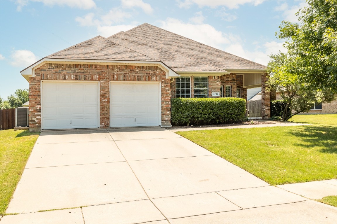 5739 Derek Way Grand Prairie TX 75052