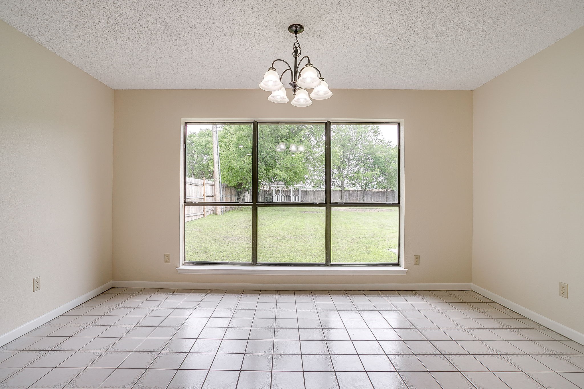 8613 Silver Creek Road White Settlement TX 76108