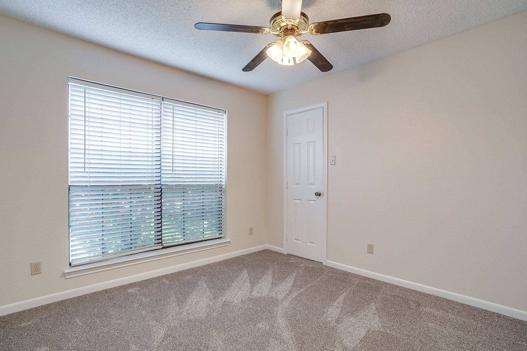 8613 Silver Creek Road White Settlement TX 76108
