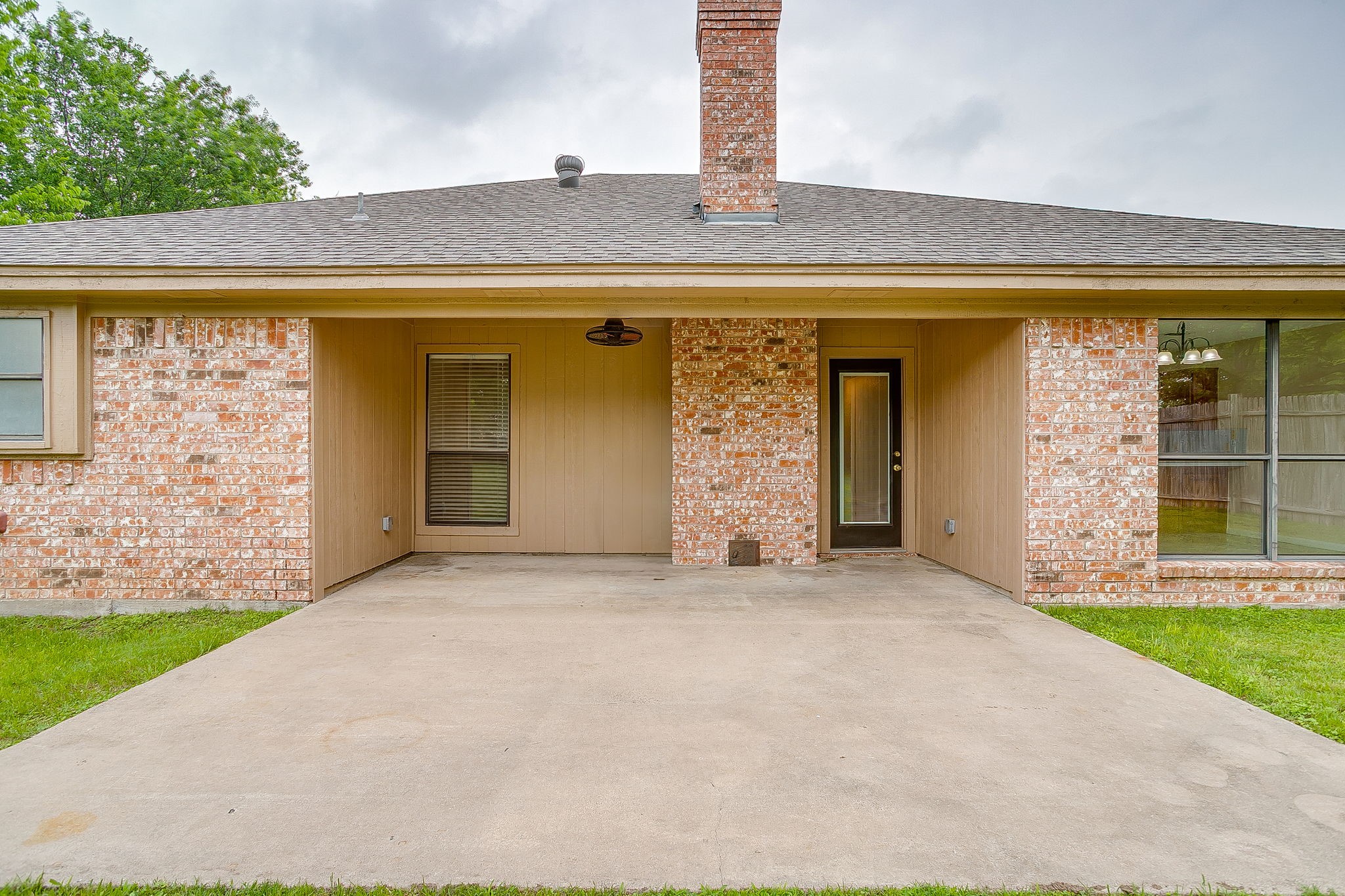 8613 Silver Creek Road White Settlement TX 76108