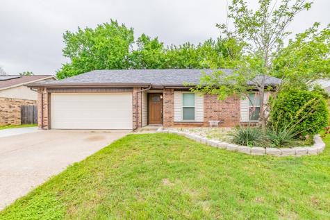 1923 Lost Creek Drive Arlington TX 76006