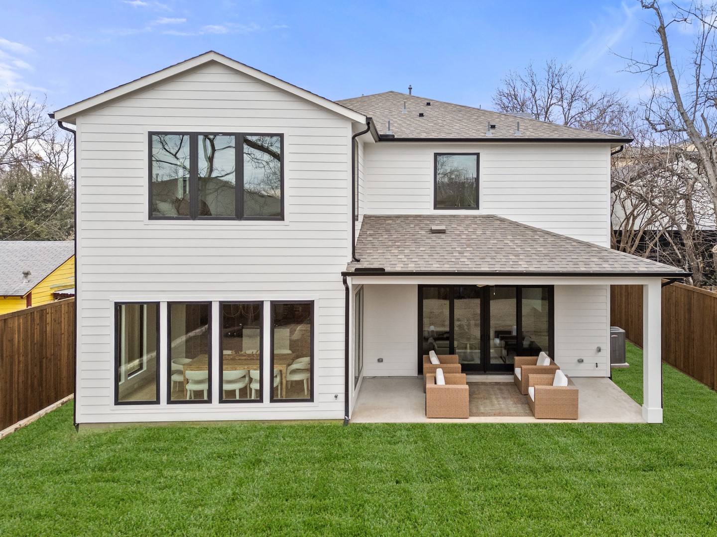 1810 Corona Street Dallas TX 75214