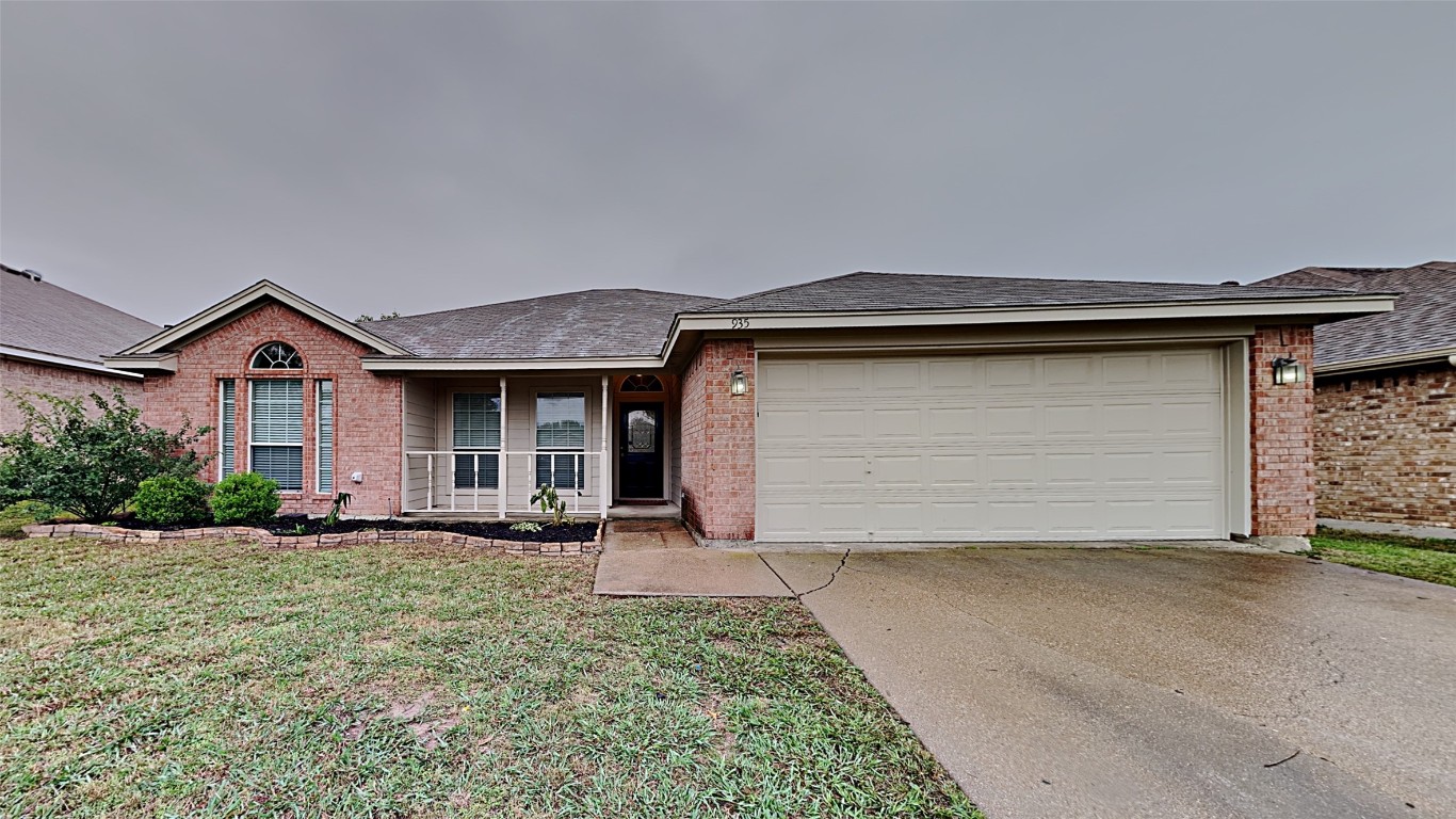 935 Joshua Drive Burleson TX 76028