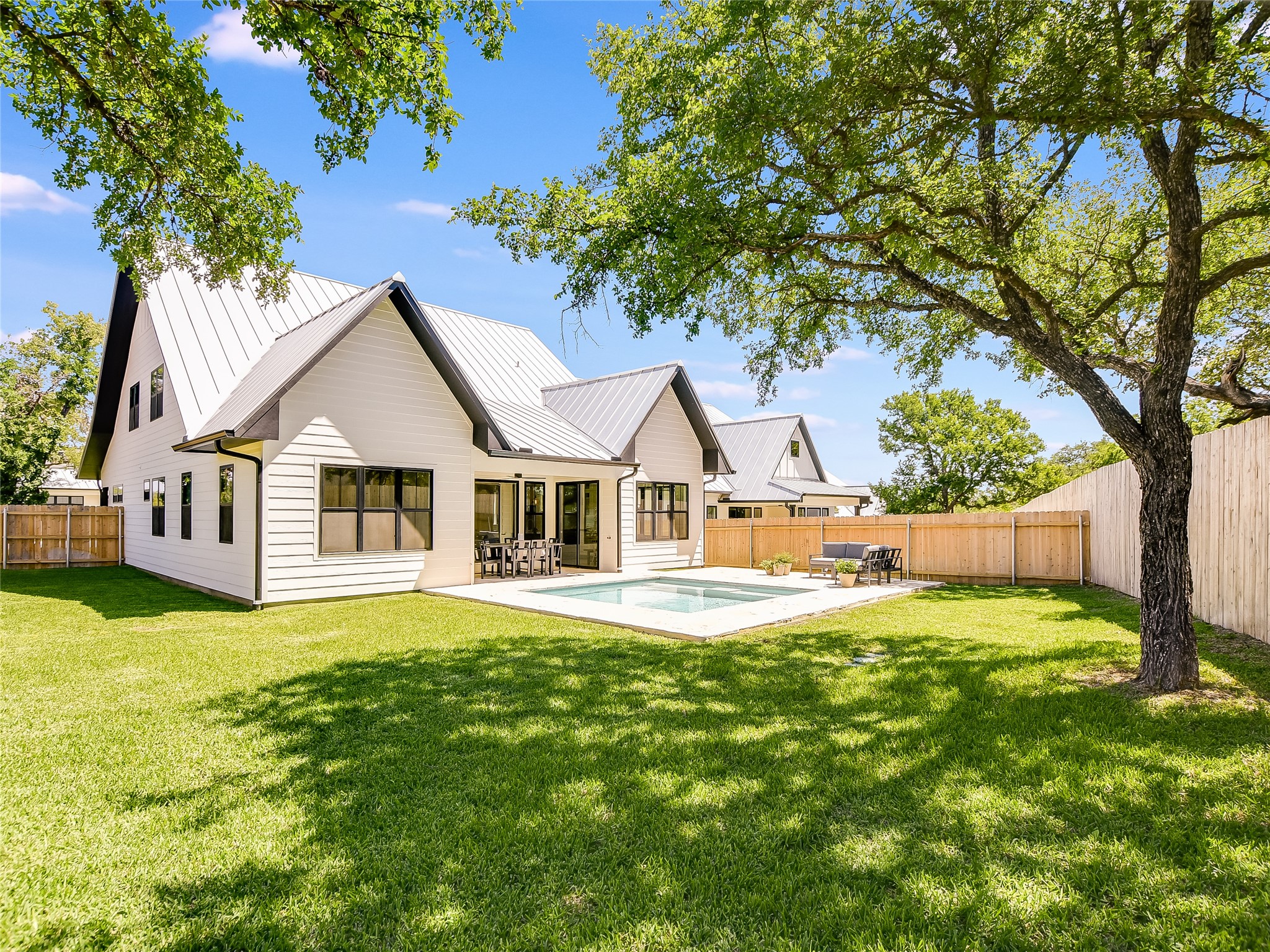 2403 Cherry Lane Kingsland TX 78639