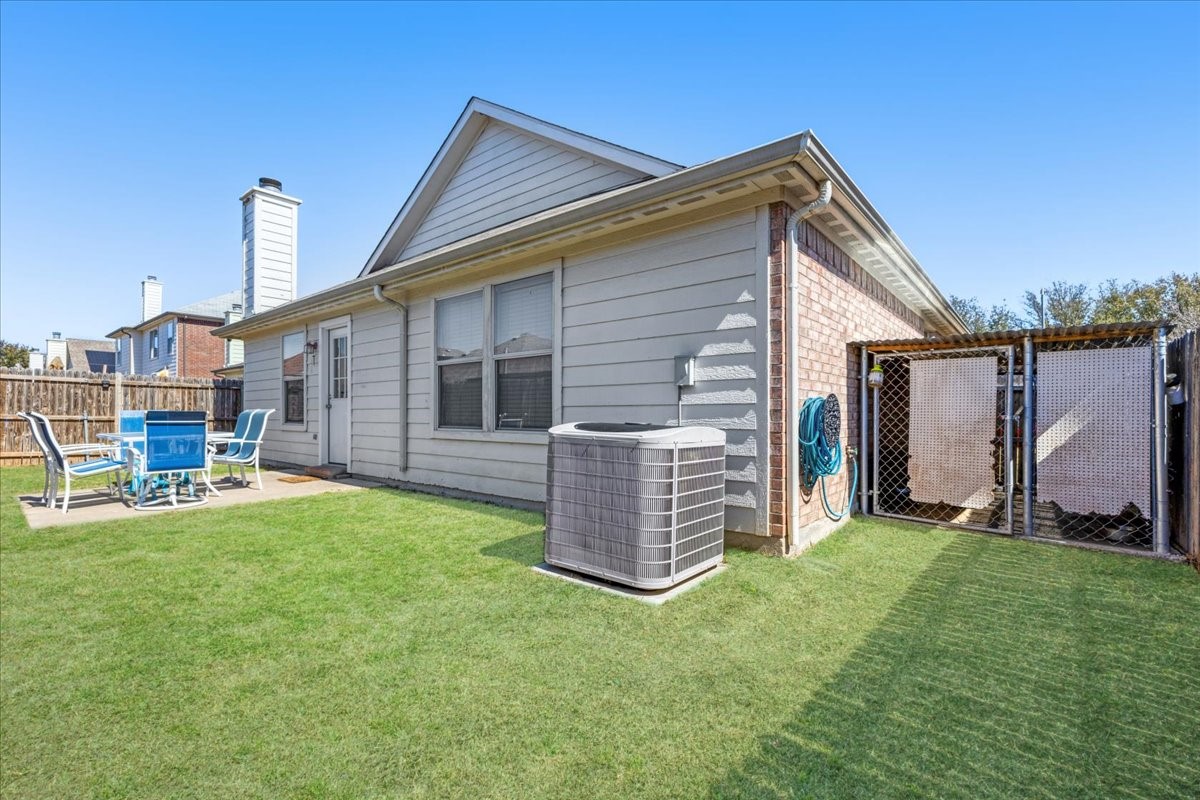 8420 Silverbell Lane Fort Worth TX 76140