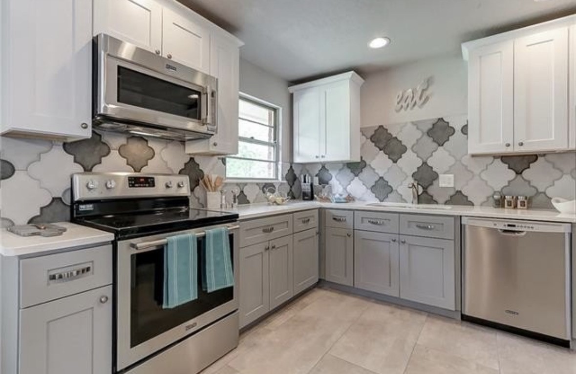628 Willow Street Hurst TX 76053