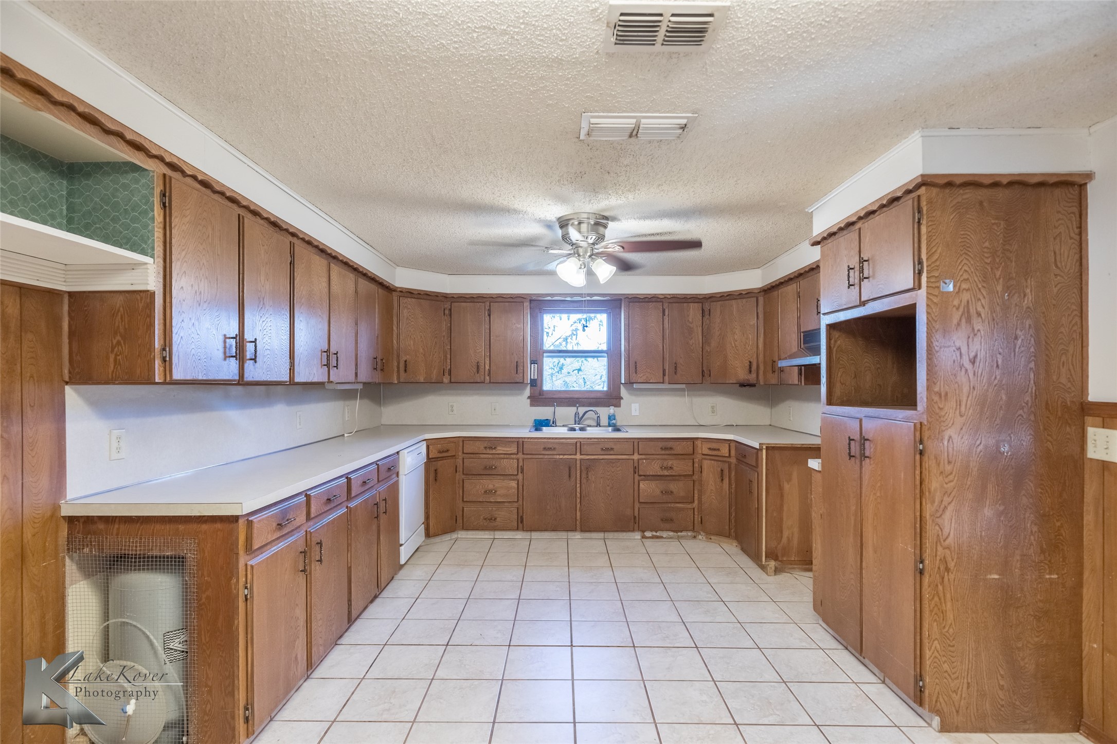 405 S Hinton Street Benjamin TX 79505