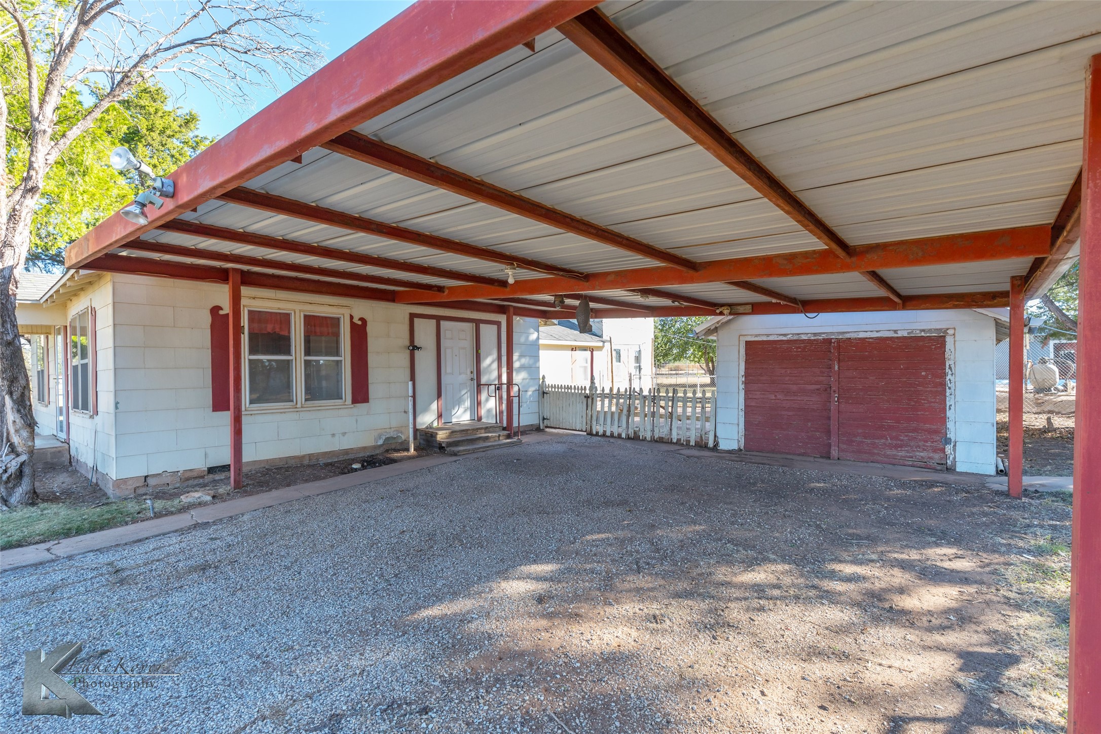 405 S Hinton Street Benjamin TX 79505
