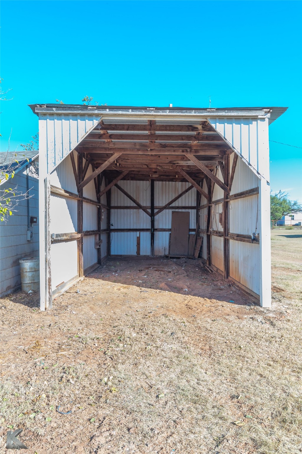 405 S Hinton Street Benjamin TX 79505