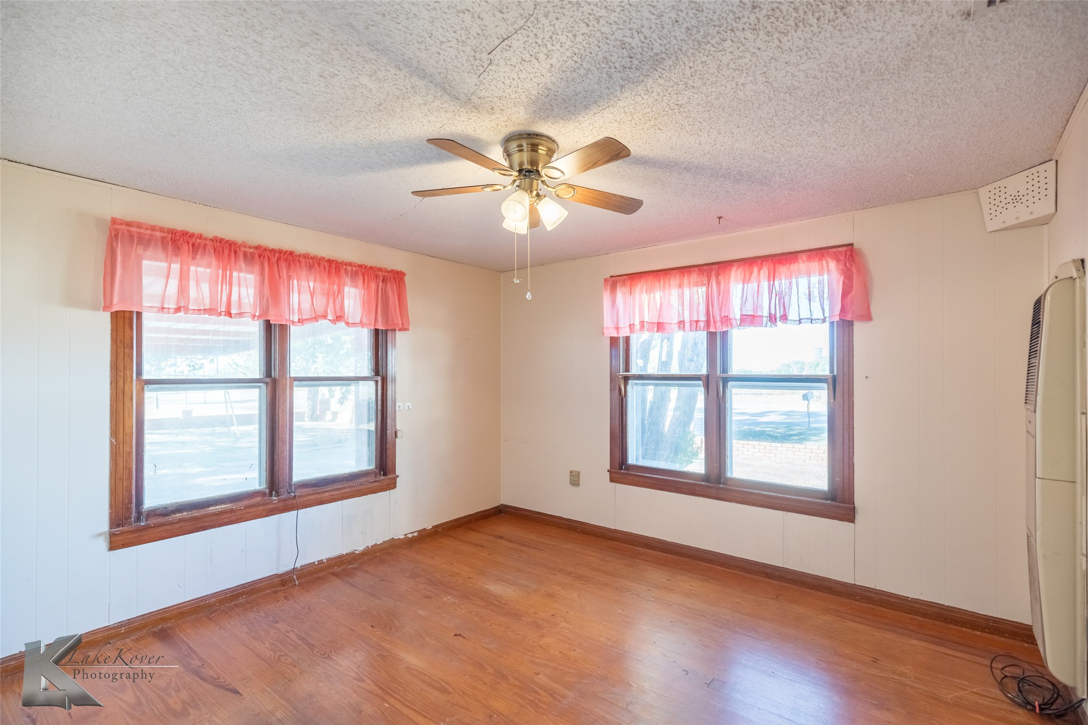 405 S Hinton Street Benjamin TX 79505