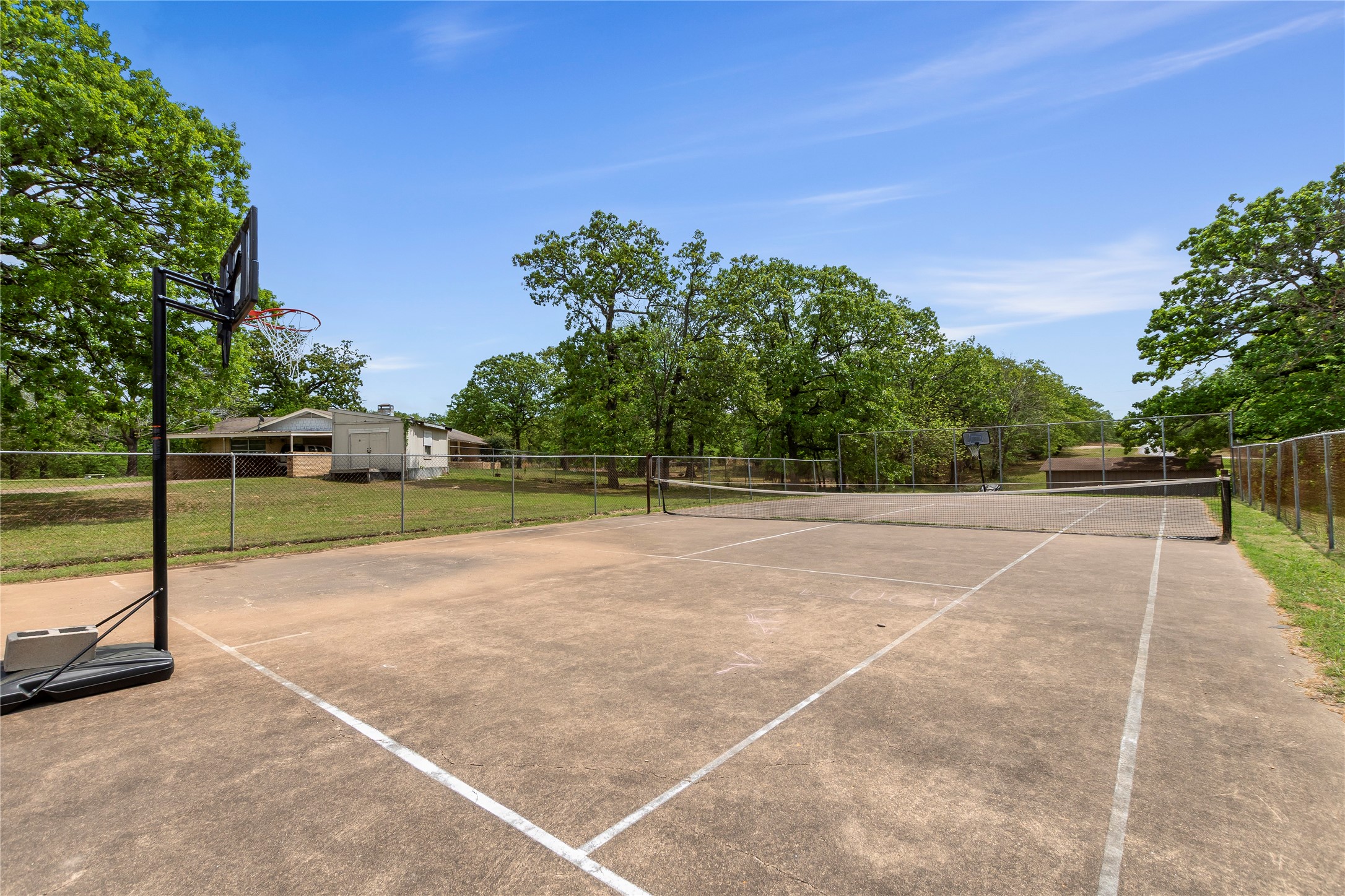 5706 Point Lavista Malakoff TX 75148