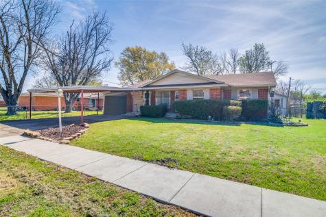 922 Royal Street Forney TX 75126