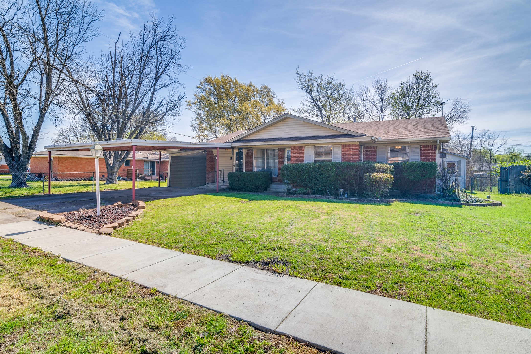 922 Royal Street Forney TX 75126