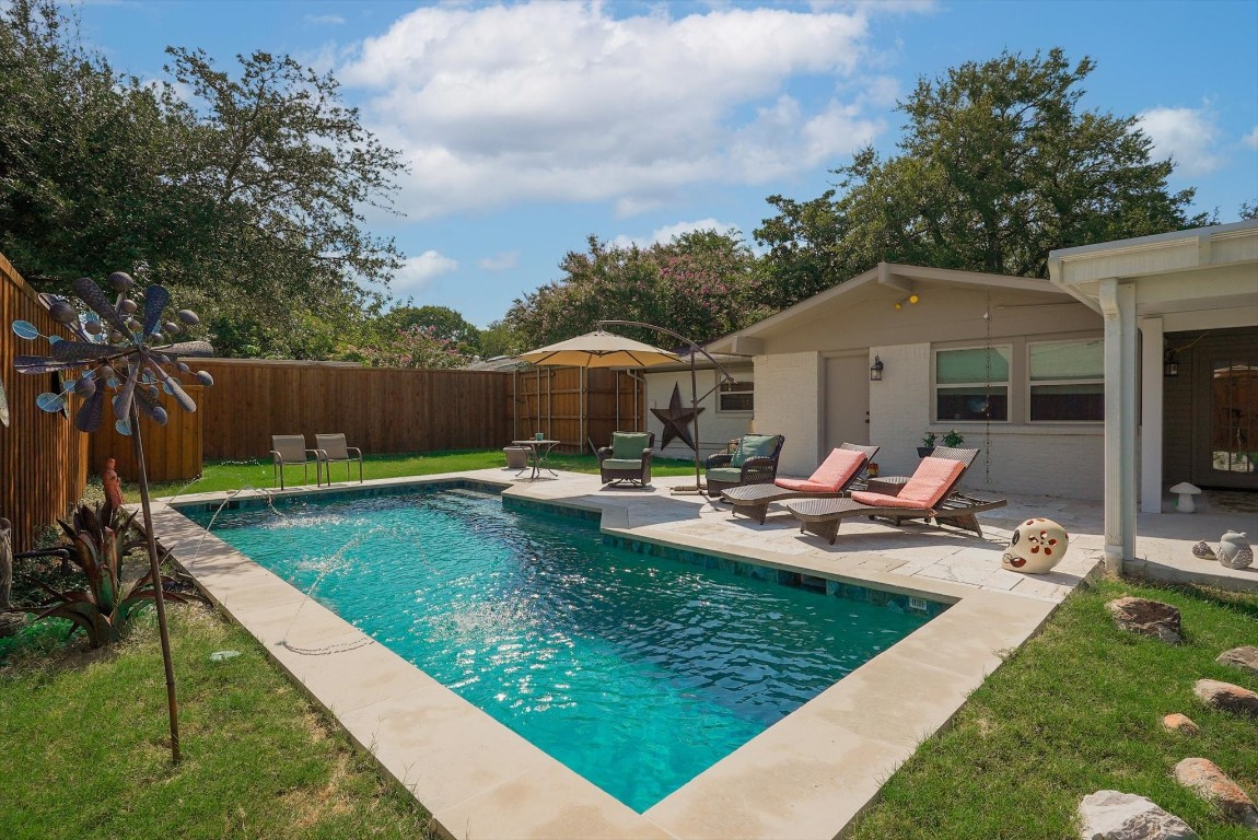 3635 Weeburn Drive Dallas TX 75229
