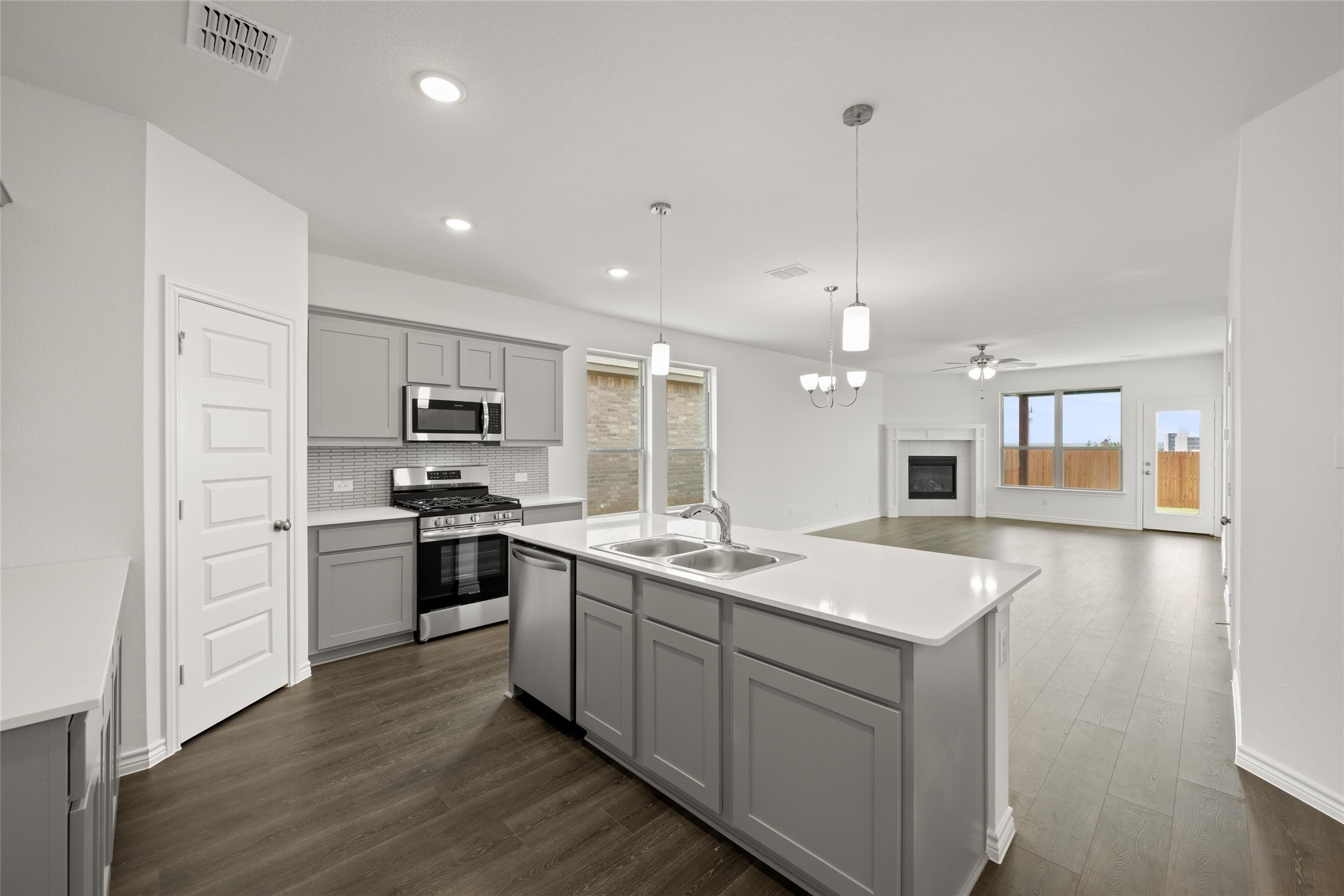 405 Choctaw Drive Cleburne TX 76033