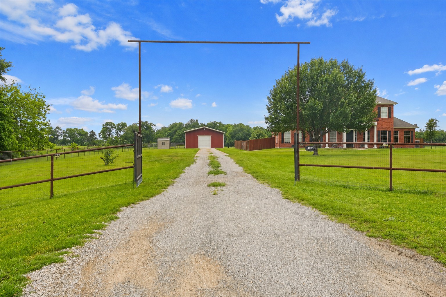 4013 Private Road 1166 Farmersville TX 75442
