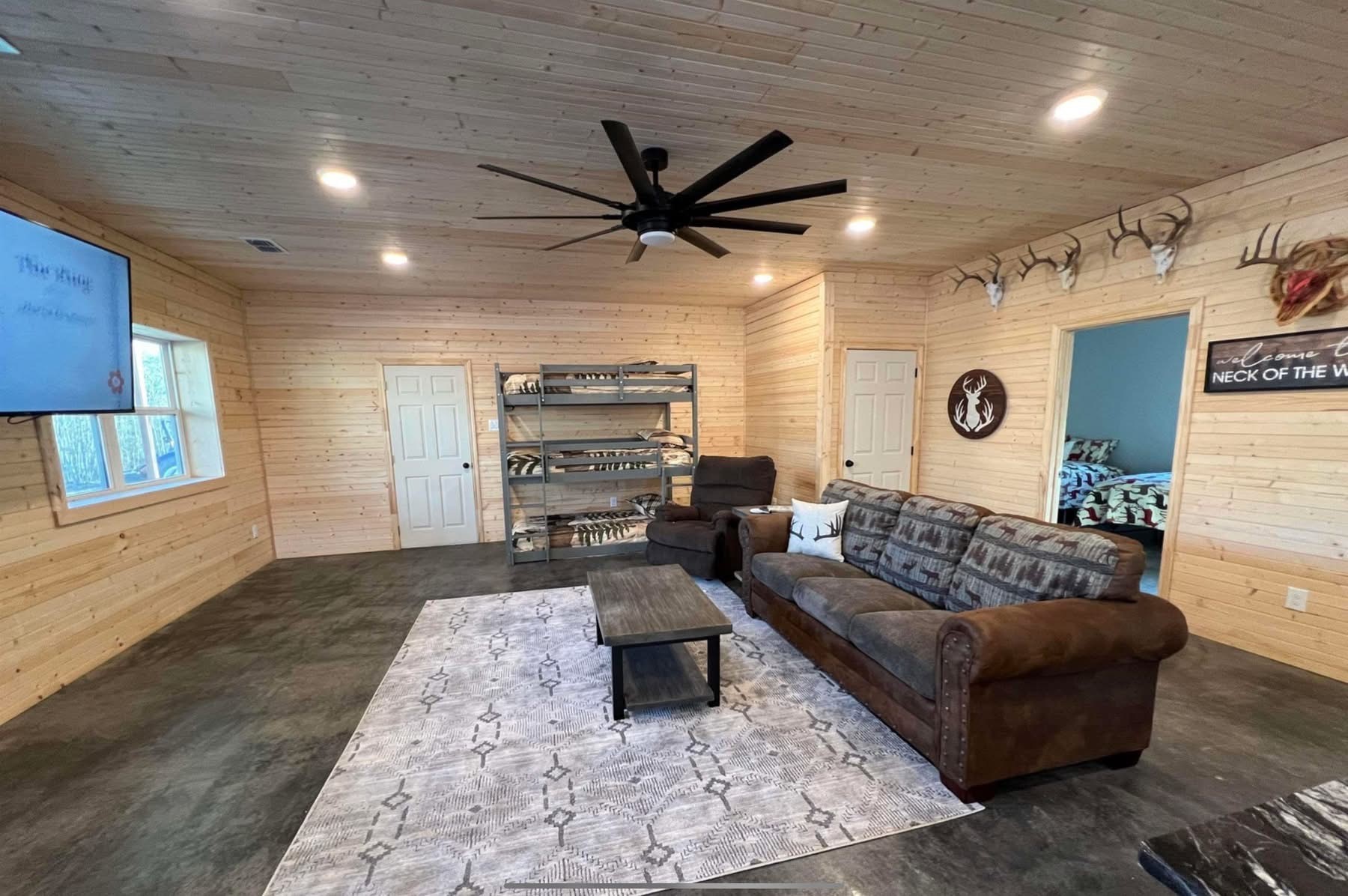 2409 County Road 2303 Lone Star TX 75668