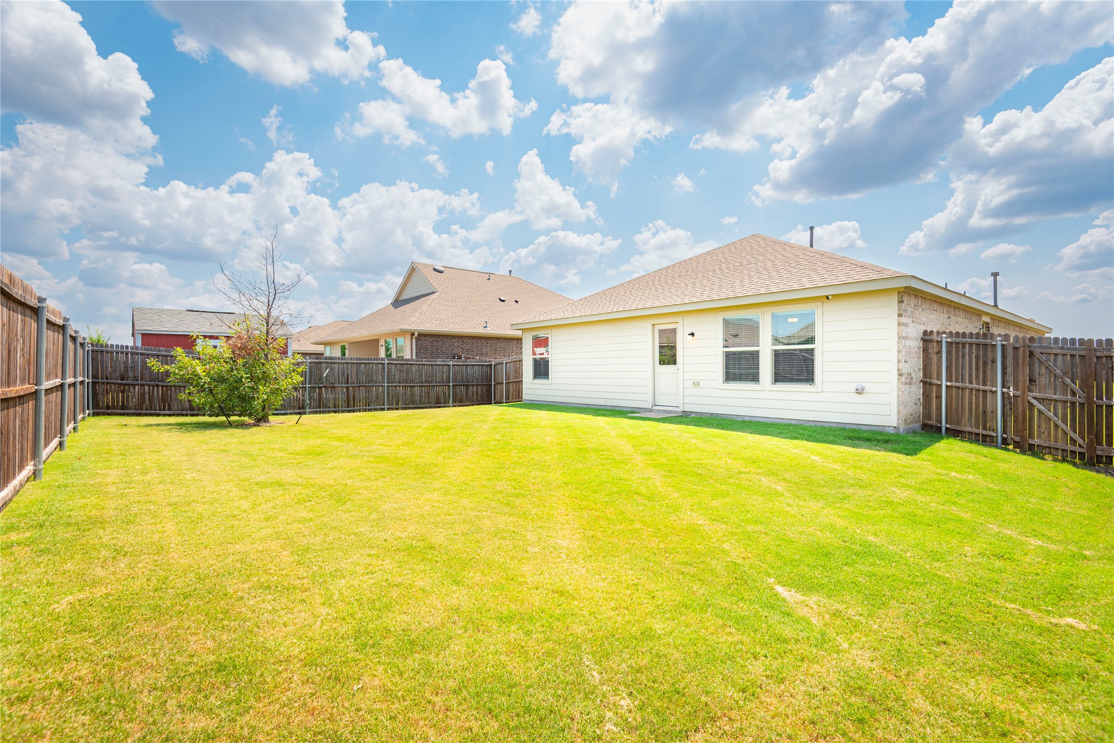 1614 Fields View Drive Anna TX 75409